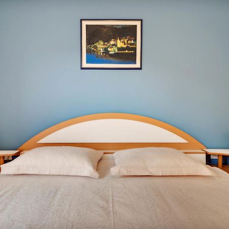 Apartments Zizic Vodice Room photo