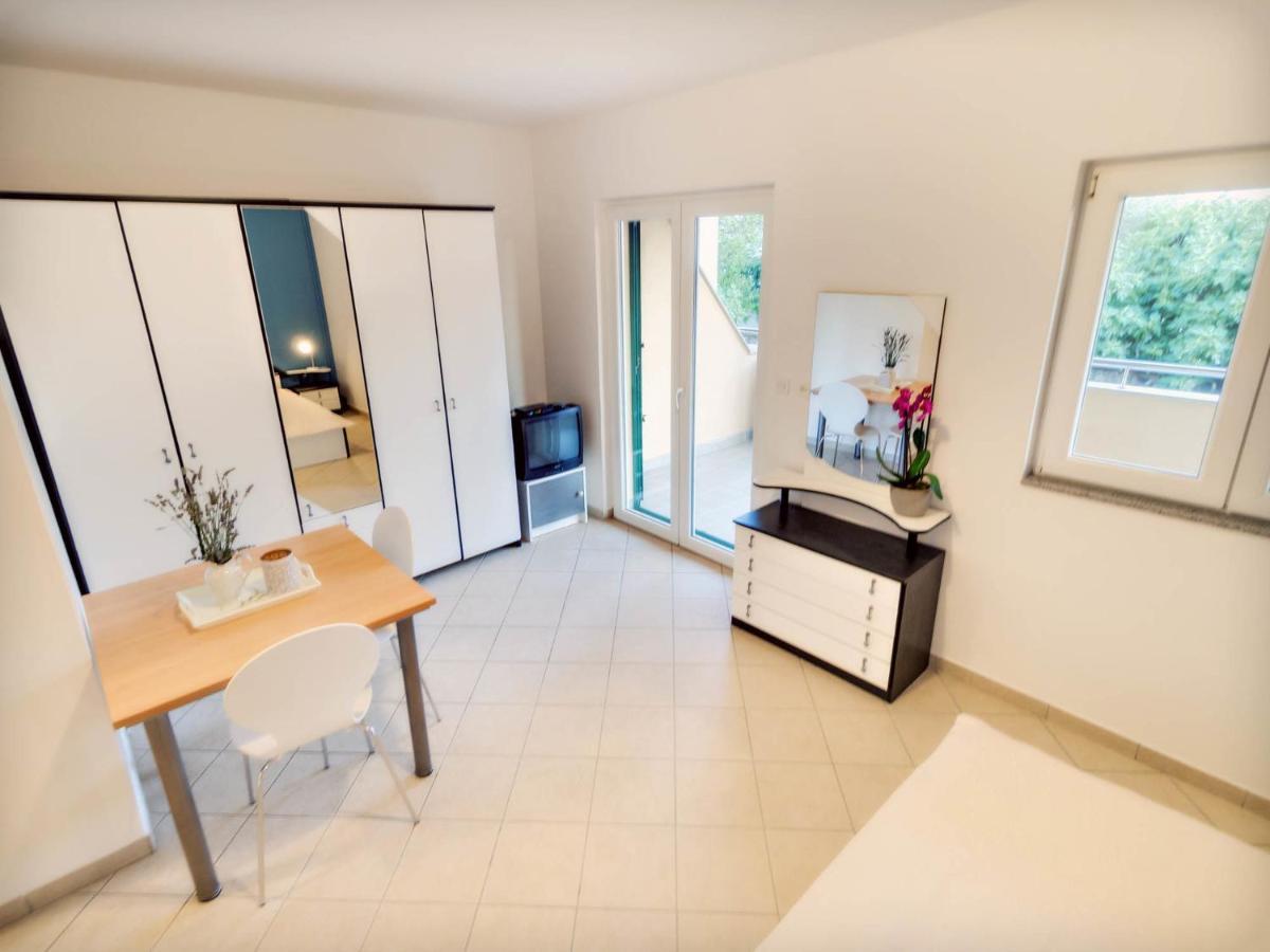 Apartments Zizic Vodice Room photo