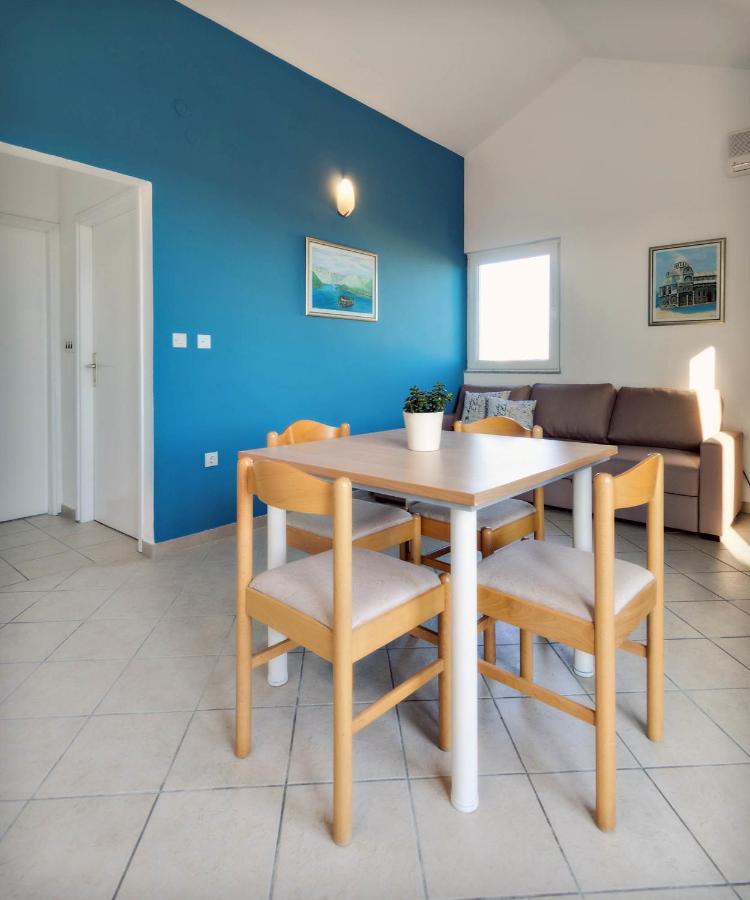 Apartments Zizic Vodice Room photo