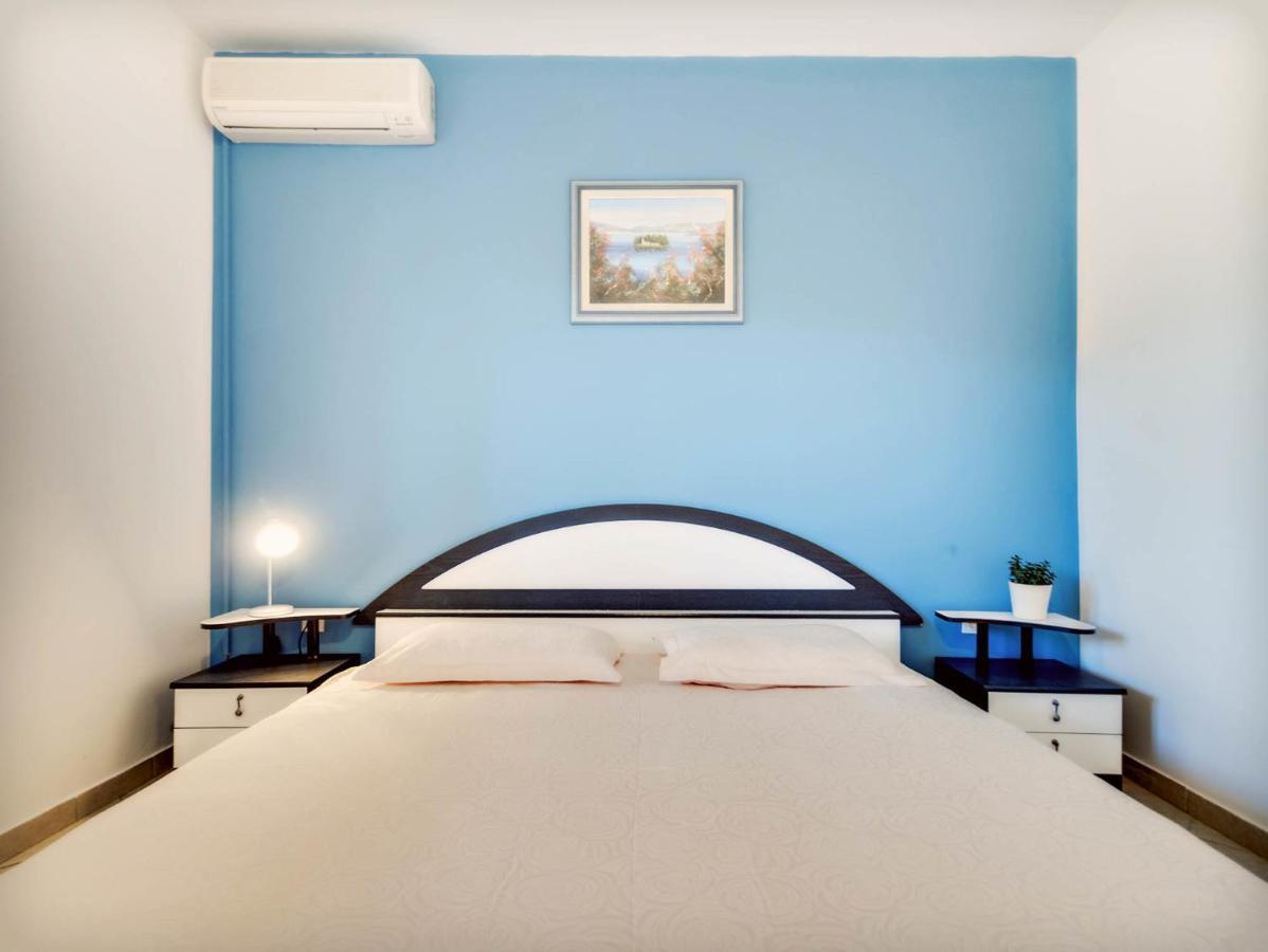 Apartments Zizic Vodice Exterior photo